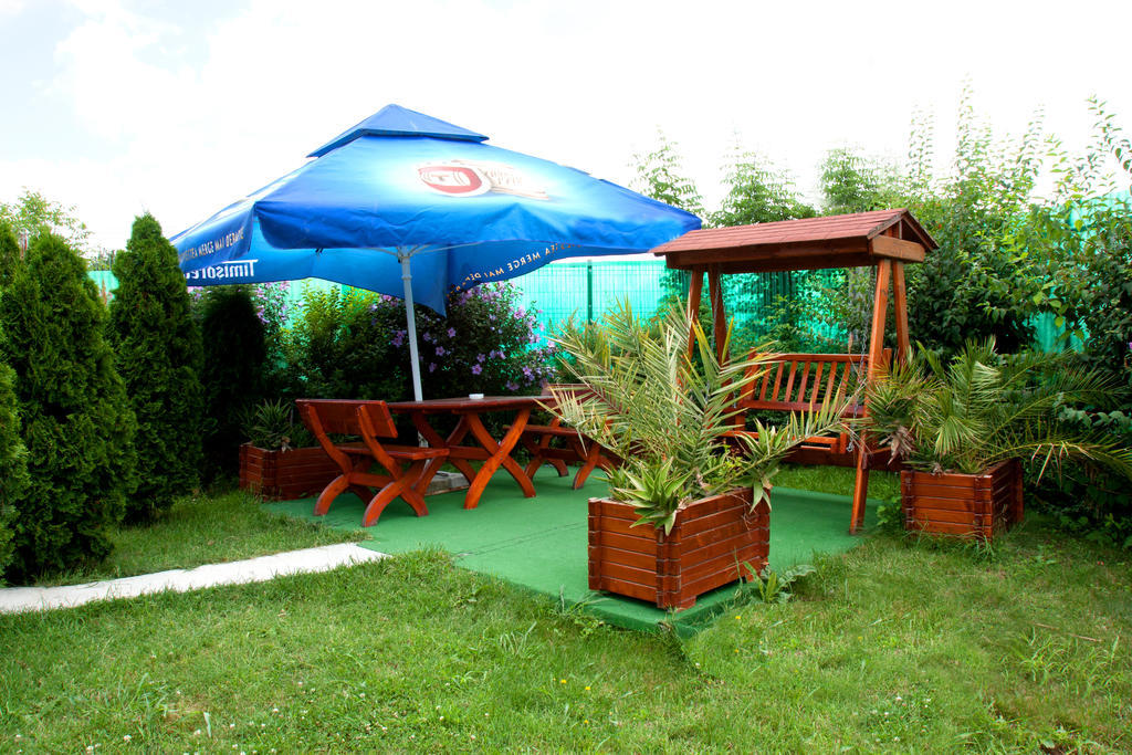 Denisa Hotel Otopeni Exterior foto